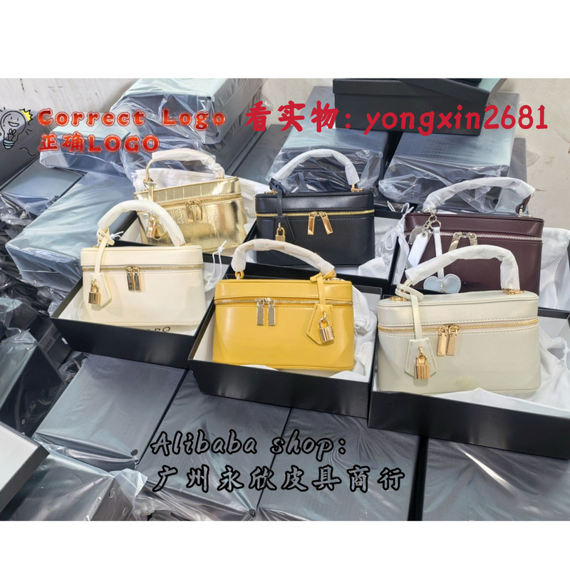 Wholesale 2026 New Style Lunch Box Bag Versatile Handbag Crossbody Small Square Bag Commuter Shoulder Bag for Women Trendy Hot Item