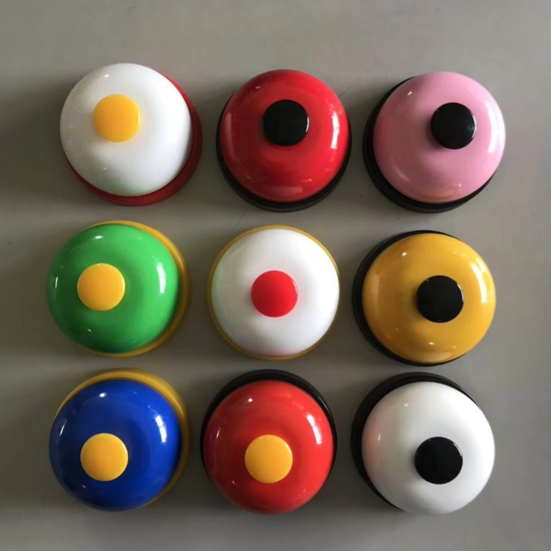 ����ֱ����������Ϸ�����������Ϸ������ѵ����