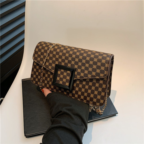 Minimalist Shoulder Bag 2024 Spring New Arrival Bag for Women Casual Simple Crossbody Bag Fashion Chain Small Square Bag