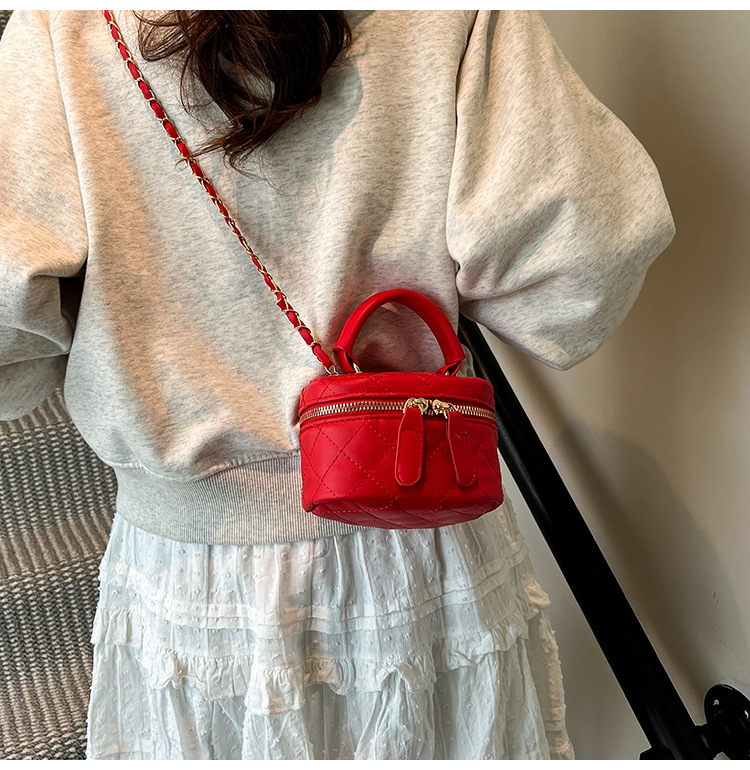 169g Weight Zipper Closure Type Single Shoulder Strap Strap Type Shoulder Bag Bags Type Casual Occasion Pu Leather Material Solid Color Pattern All Seasons Season Women's Gender Streetwear Style Square Shape Women's Pu Leather Solid Color Streetwear Square Zipper Shoulder Bag 31