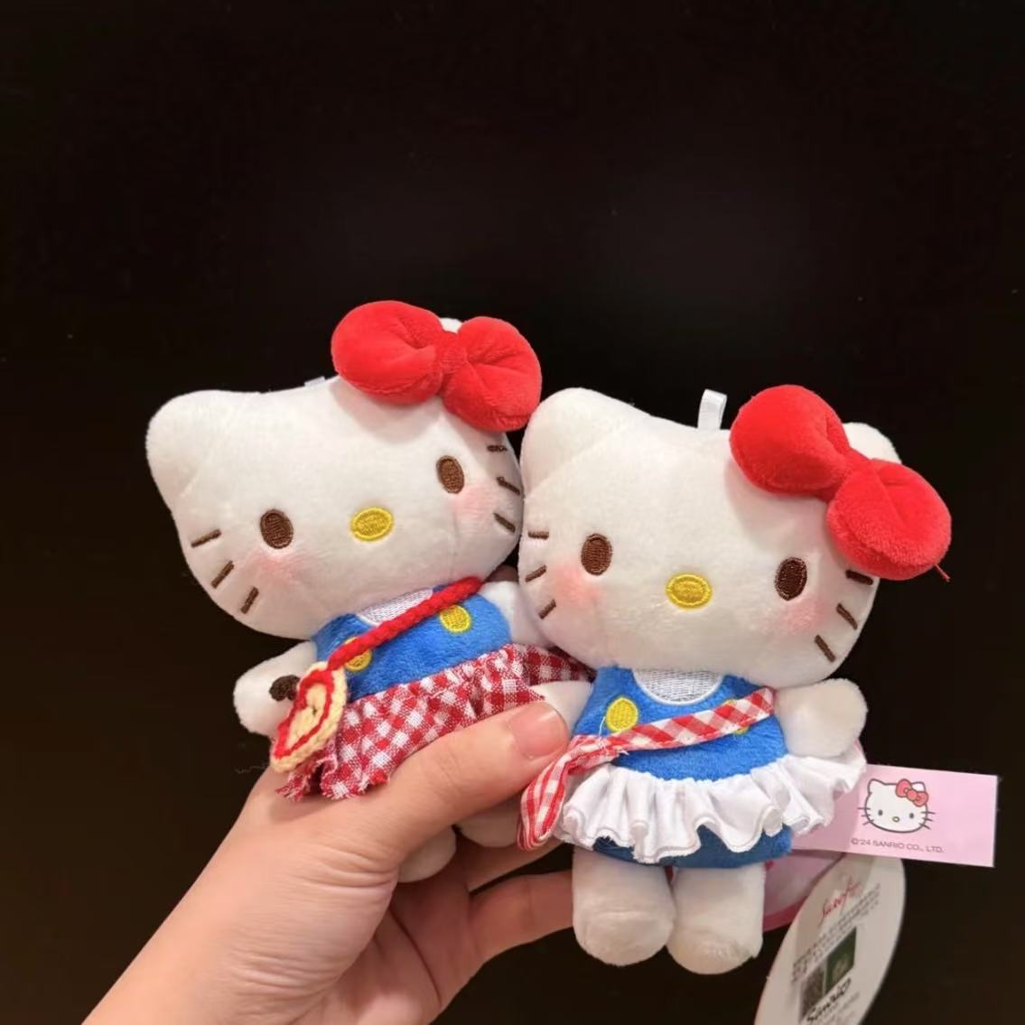 Genuino clásico KT Hello Kitty mochila bolso colgante dibujos animados lindo hellokitty llavero muñeca de felpa mujer