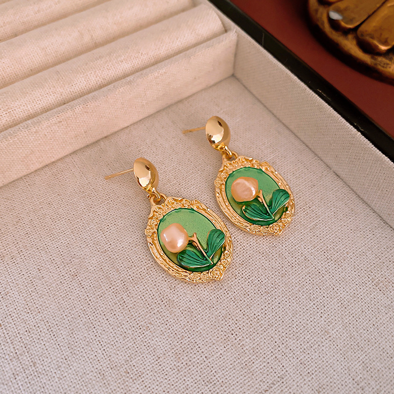 Pendientes de moda de temperamento retro vintage de mediana edad