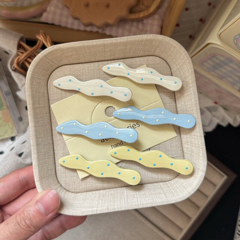 Summer fresh cream blue polka dot cloud hair clip, sweet and versatile, girly style bangs hairpin, hair accessory wholesale clip Summer fresh cream blue polka dot cloud hair clip, sweet and versatile, girly style bangs hairpin, hair accessory wholesale clip