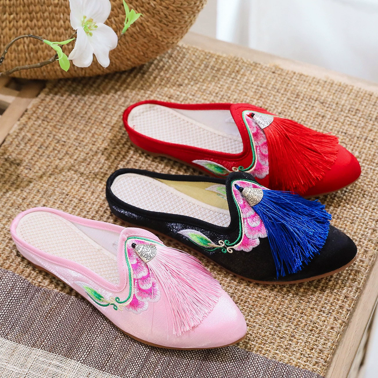 Винтажная Тканевая обувь с вышивкой в китайском стиле, женские летние сандалии, тапочки, тканевые тапочки, модная женская обувь