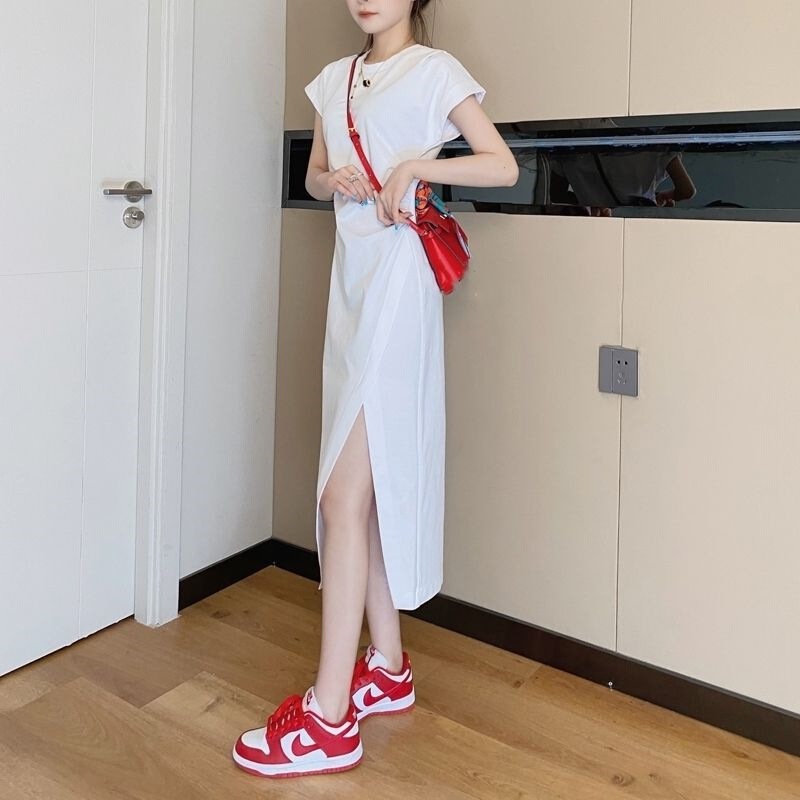 2025 Summer Waist Slimming Look Korean Design Pure Desire Niche Long T-Shirt Dress Slit Skirt 2025 Summer Waist Slimming Look Korean Design Pure Desire Niche Long T-Shirt Dress Slit Skirt