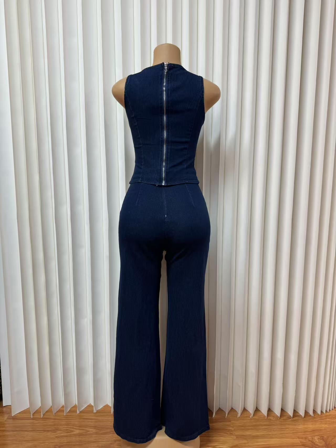 Women's Denim Jumpsuit With Metal Pin Decor - Fashionable Sleeveless Romper For Casual Street Style_ecoleips.com