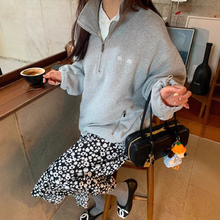 MM��Ůͬ��С���I��������^�l�´̽���ĸ2025�ﶬ������H������