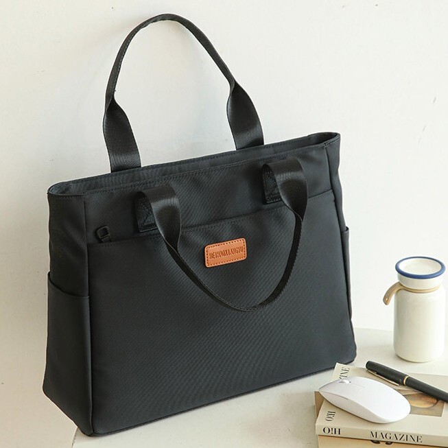 High-Quality Business Handbag Men's Large-Capacity Commuter Bag Black Waterproof Nylon A4 File Bag Office Bag High-Quality Business Handbag Men's Large-Capacity Commuter Bag Black Waterproof Nylon A4 File Bag Office Bag