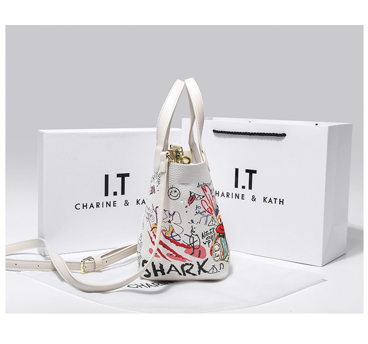 Little Bear Graffiti Basket Bucket for Women 2024 New High end Fashion Versatile Handheld Crossbody Bag_voghion.com