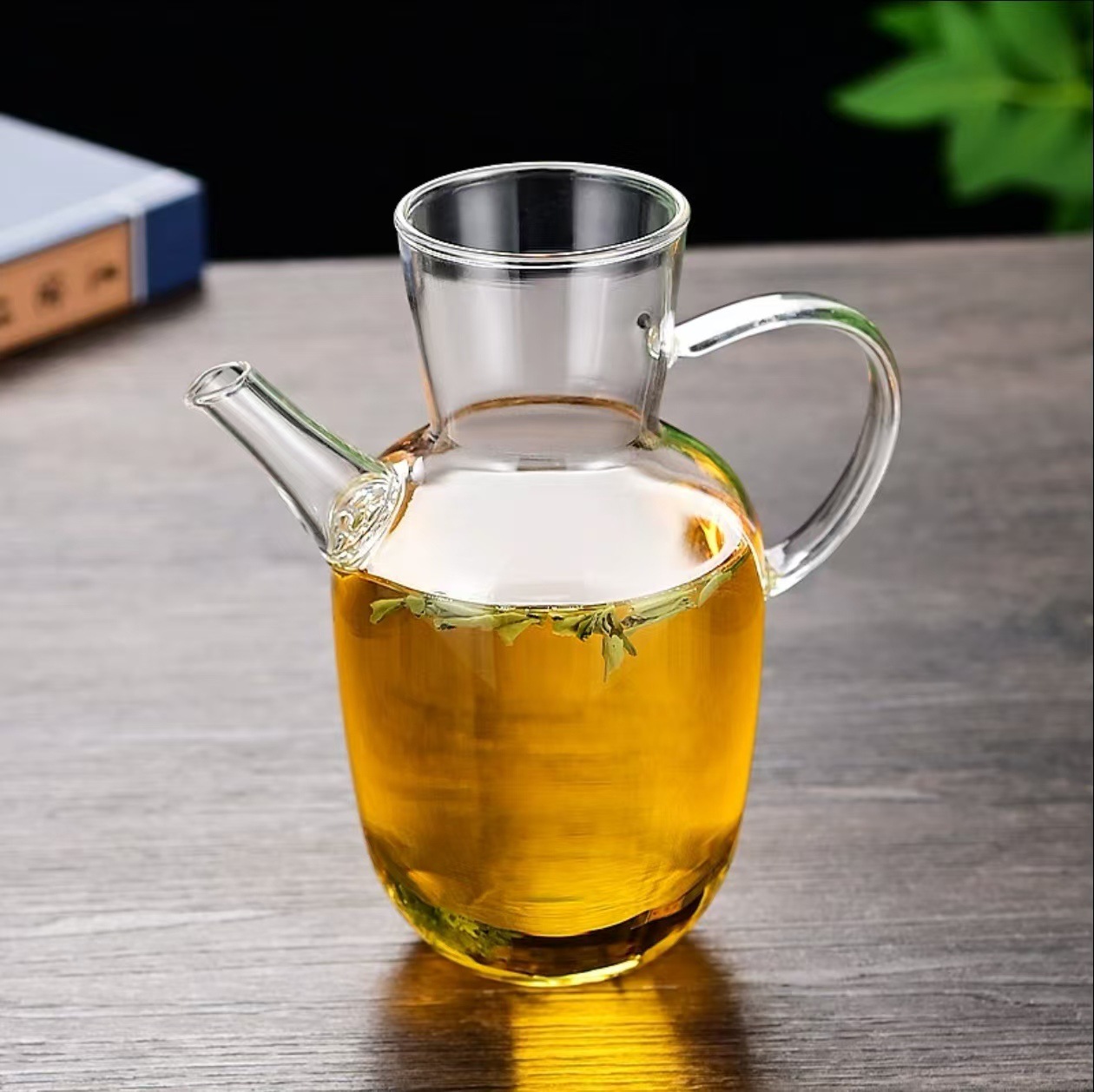 Shui Jing Zhu Xiao Zao Green Teapot