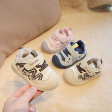 女童加绒棉鞋新款冬季婴儿软底加厚学步鞋0-1—3岁男宝宝卡通鞋子