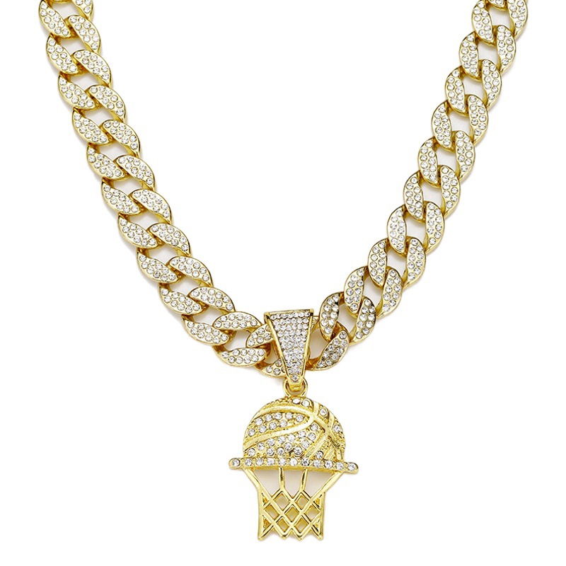 Collar con colgante de aro de baloncesto hueco exquisito con personalidad de moda de aleación transfronteriza, joyería de moda deportiva creativa europea y americana para hombres