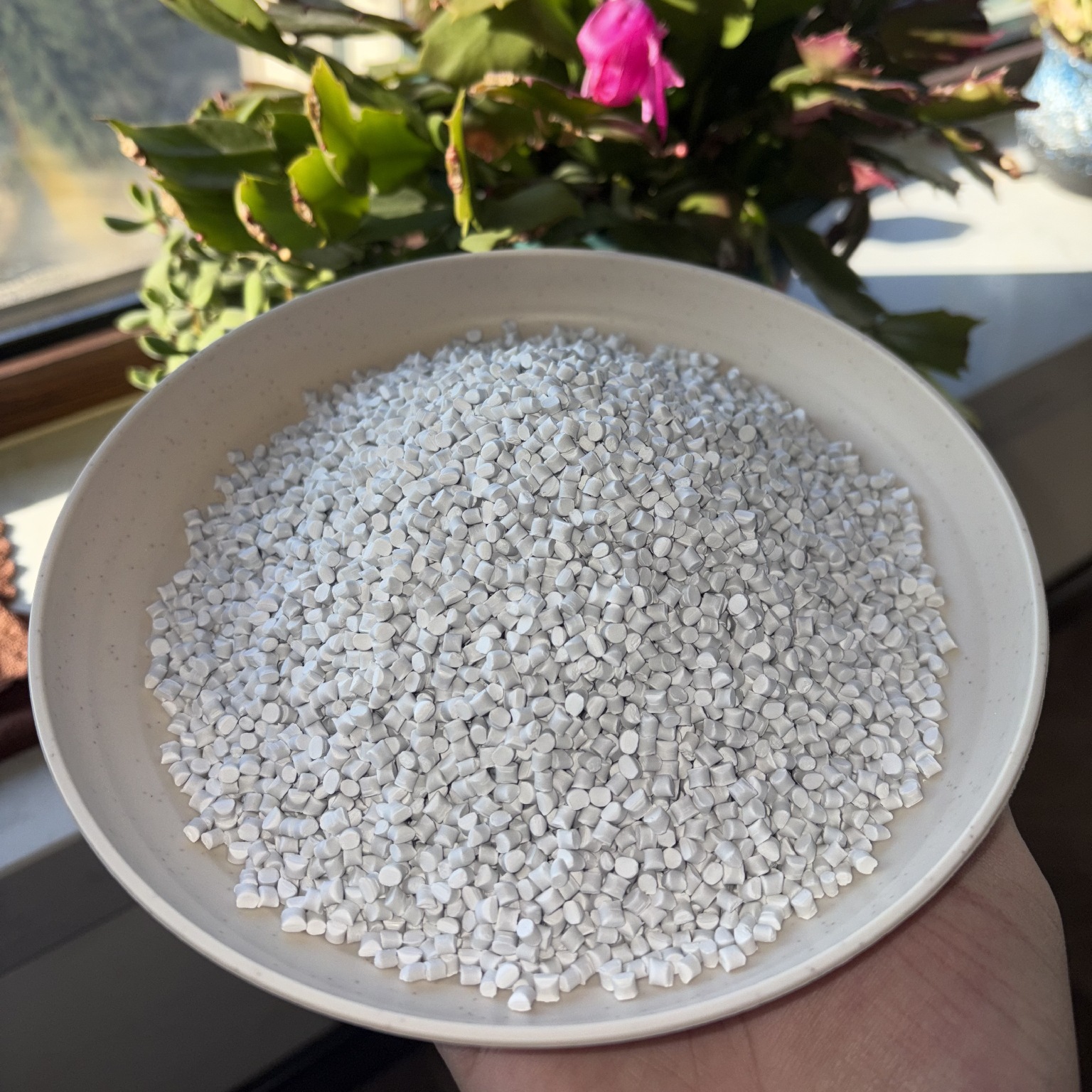 PP塑料增刚/耐热/低翘曲 滑石粉填充母粒 替代直接添加粉体 无粉