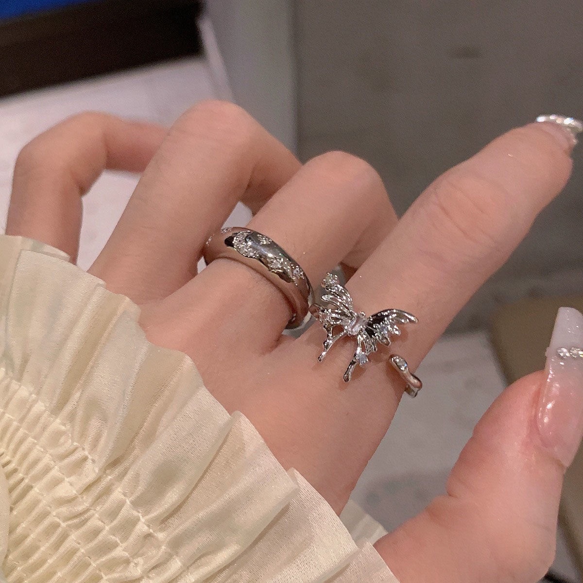 Minimalist Style~Silver Liquid Butterfly Zircon Ring for Women, Niche Design, Instagram-Style Index Finger Ring, High-End Open Ring