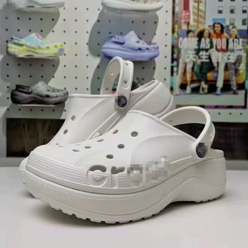 New thick-soled cloud-colored clogs for women, beach shoes, outdoor thick-soled sandals, slippers, simple, stylish, and versatile