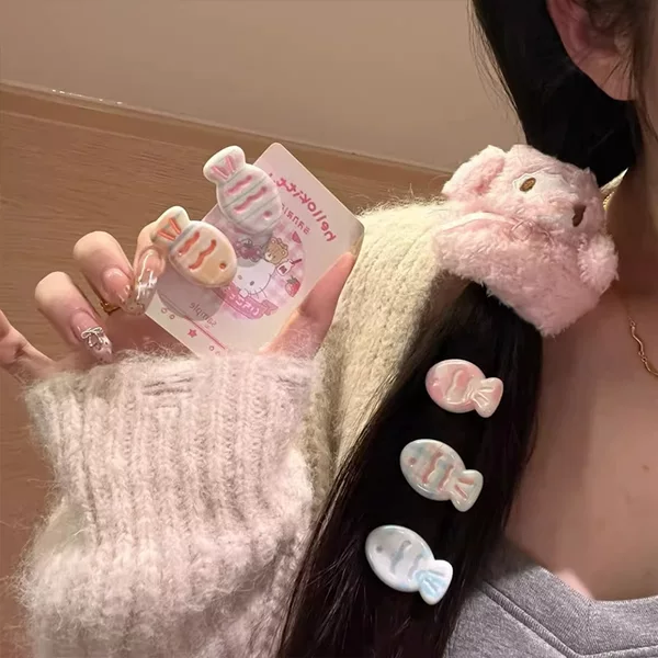 Cute Cream-Colored Candy Fish Hair Clip for Girls, Sweet Cartoon Bangs Clip, Versatile Girl Hair Accessory