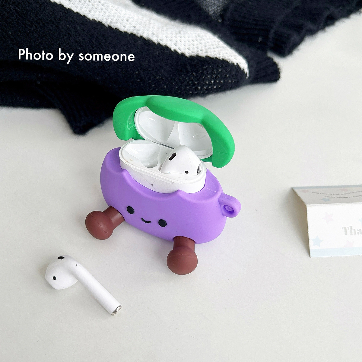 Personalidad dibujos animados piernas largas berenjena micrófono Apple AirPods4 auriculares Bluetooth por1/2 funda protectora para silicona suave