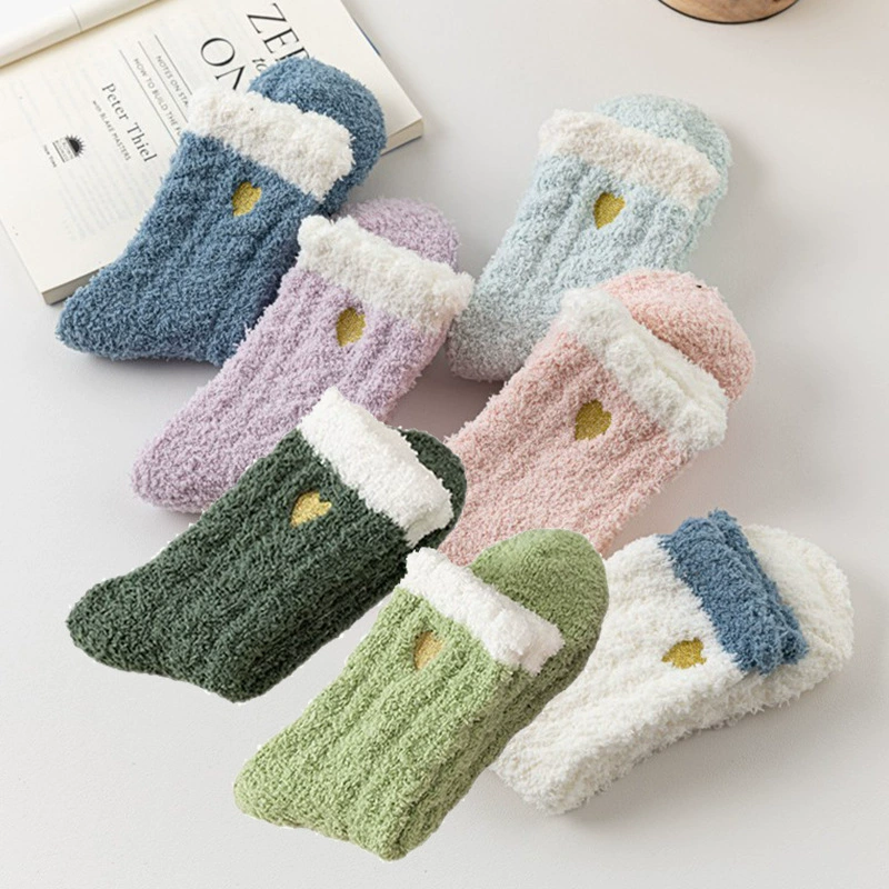 Amazon трансграничная вышивка новая любовь коралловый бархат женские носки зимой толстый цвет