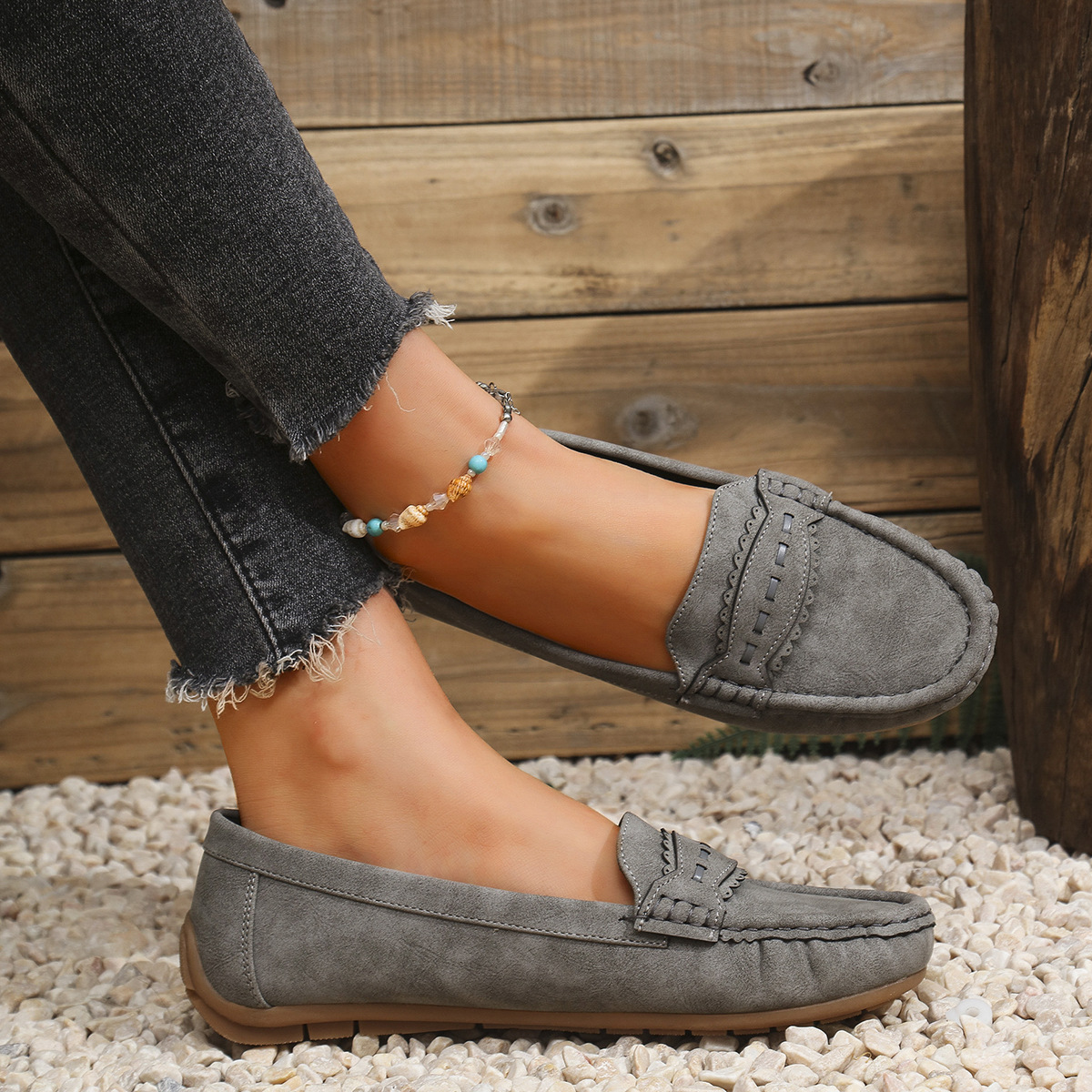 Large Size Popular Export Stitched Laser-Cut Women's Flat Loafers Cross-Border E-Commerce Supply Comfortable Versatile Retro Style