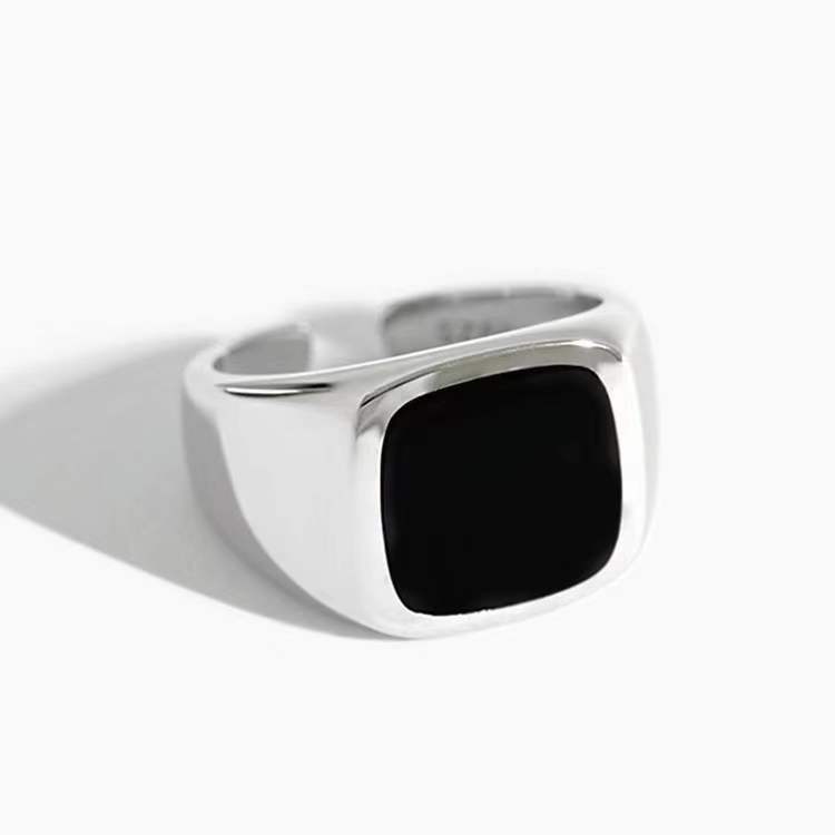 Black square ring for men and women