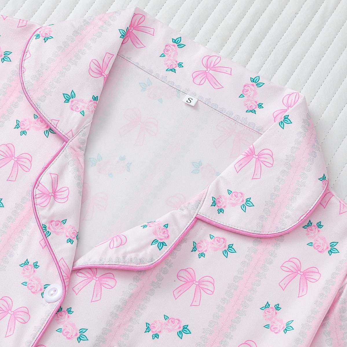 Comercio exterior transfronterizo estilo caliente casual pijamas de mujer pantalones cortos de manga corta con solapa impresa de verano traje de servicio a domicilio europeo y americano