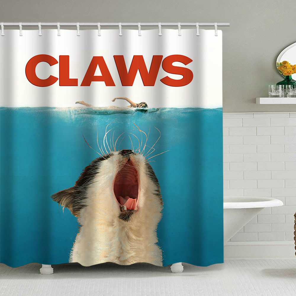 입을 벌린 고양이