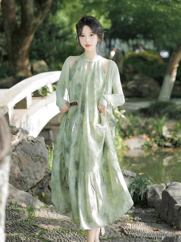 新しい中国風の女性のノースリーブホルターネックドレス夏クールでリラックスしたサスペンダーグリーン花柄ロングスカート|undefined