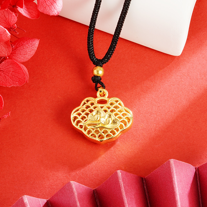 Vietnam arena oro Xiangyun Ruyi cerradura collar hueco tallado negro cuerda adornos vintage aleación de cobre largo tiempo no se desvanece al por mayor