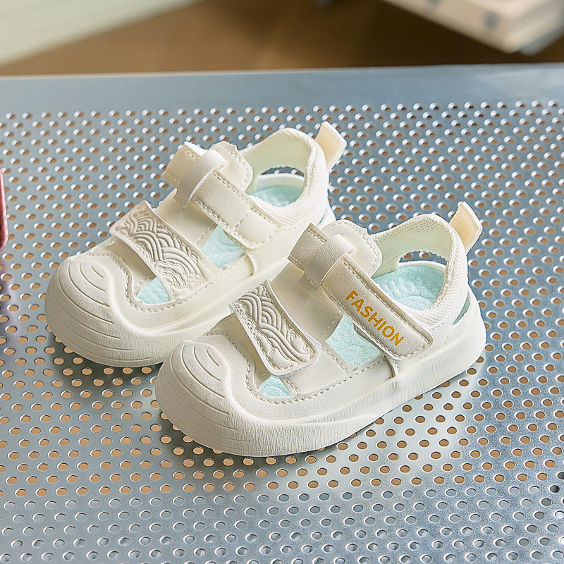 Baby Summer Baby Suela suave Zapatos antideslizantes para niños pequeños Sandalias transpirables para niños y niñas 2025 Nuevos zapatos para niños