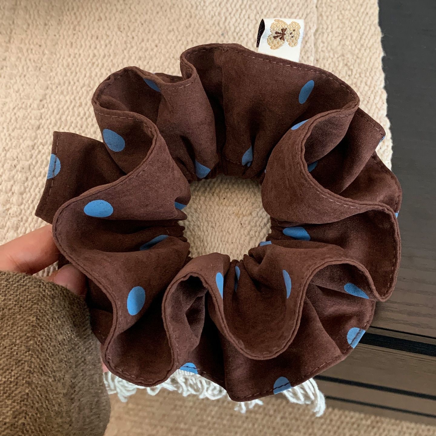31#Brown background with large blue polka dots, approximately 15cm