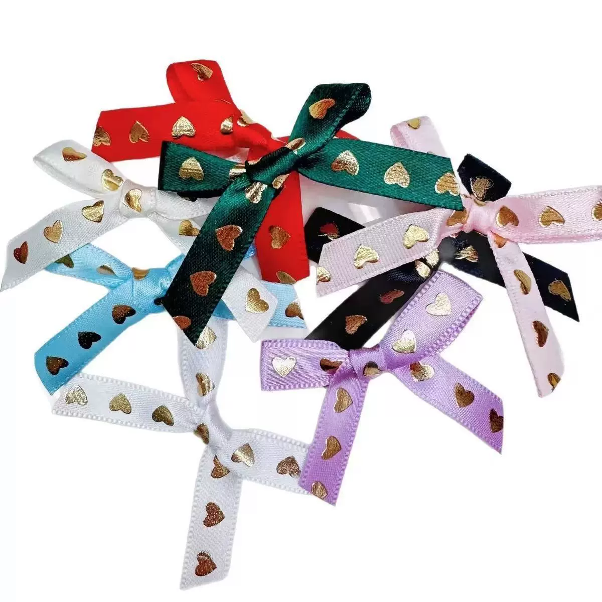 Готовая подарочная коробка с бантом в форме сердца, флакон духов, ломтик хлеба, леденец на палочке, ручной работы