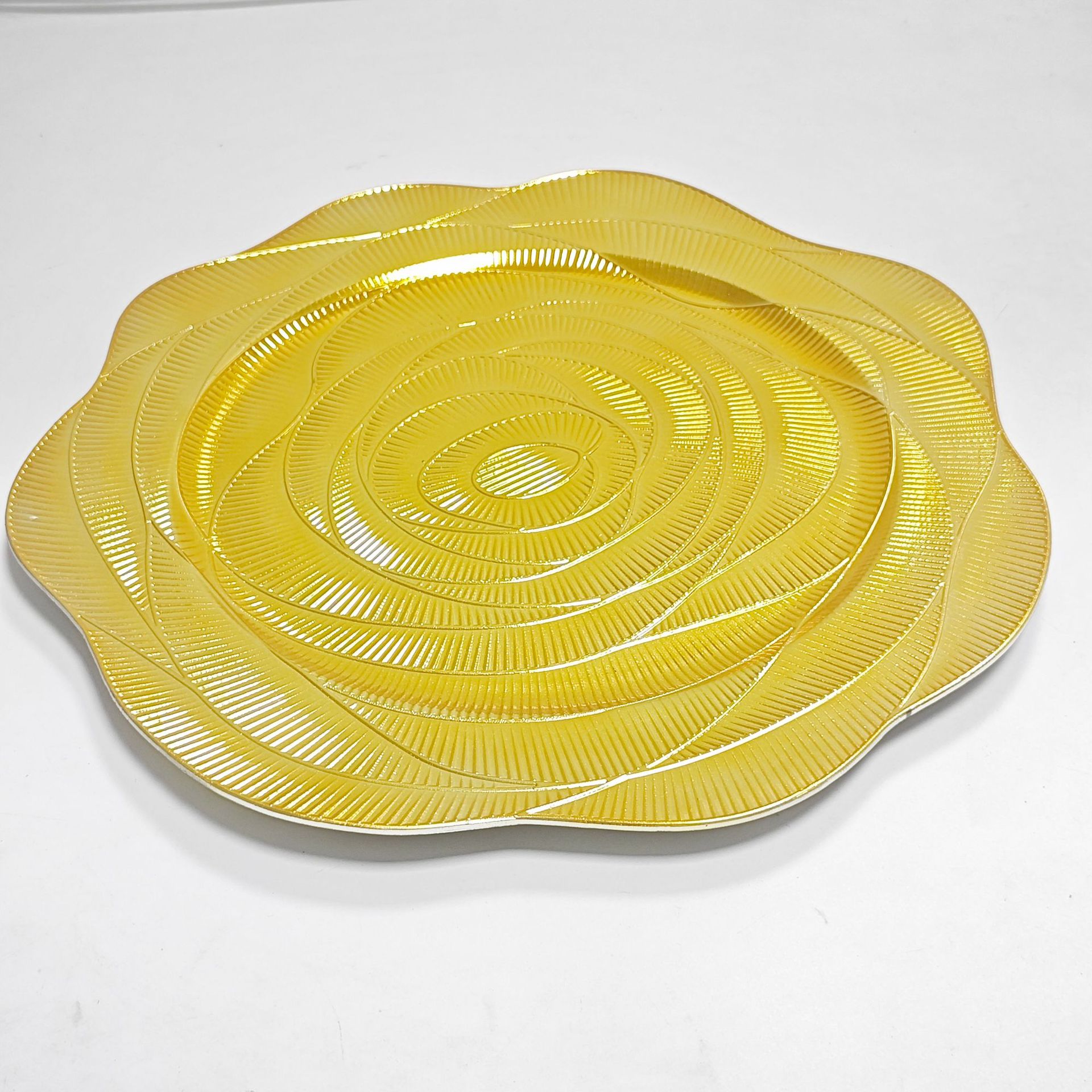 Fabrica directa platos galvanizados platos de boda platos de comedor caseros europeos platos de carga calientes