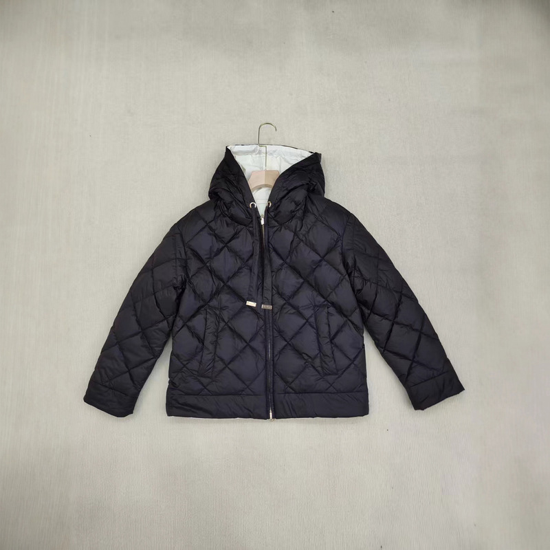 New Autumn and Winter Style m Brand Reversible Hooded Diamond Pattern 90 White Goose down Loose Casual Warm Women's down Jacket New Autumn and Winter Style m Brand Reversible Hooded Diamond Pattern 90 White Goose down Loose Casual Warm Women's down Jacket