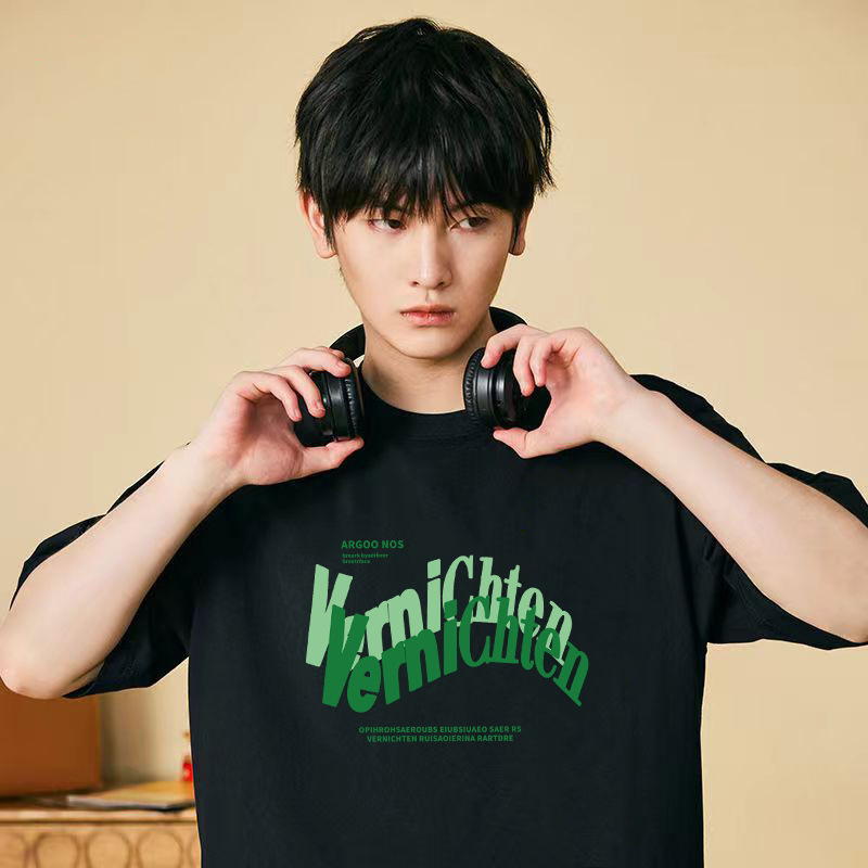 T-shirt de mangas cortas para hombres 2026 nuevo estilo de verano pareja chaqueta de hielo fresco estilo de puerto relajado transpirable T corta cómoda