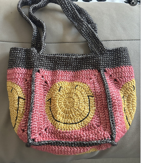 Estilo elegante y digno, ropa de gancho, bolsos de fresa, bolsos de teléfono móvil para la familia y las vacaciones. image 38