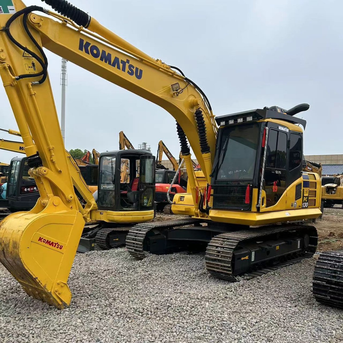 Fábrica original de segunda mano Komatsu PC130 Excavadora Komatsu 220 / 240 Excavadora Komatsu 360 / 450 Excavadora