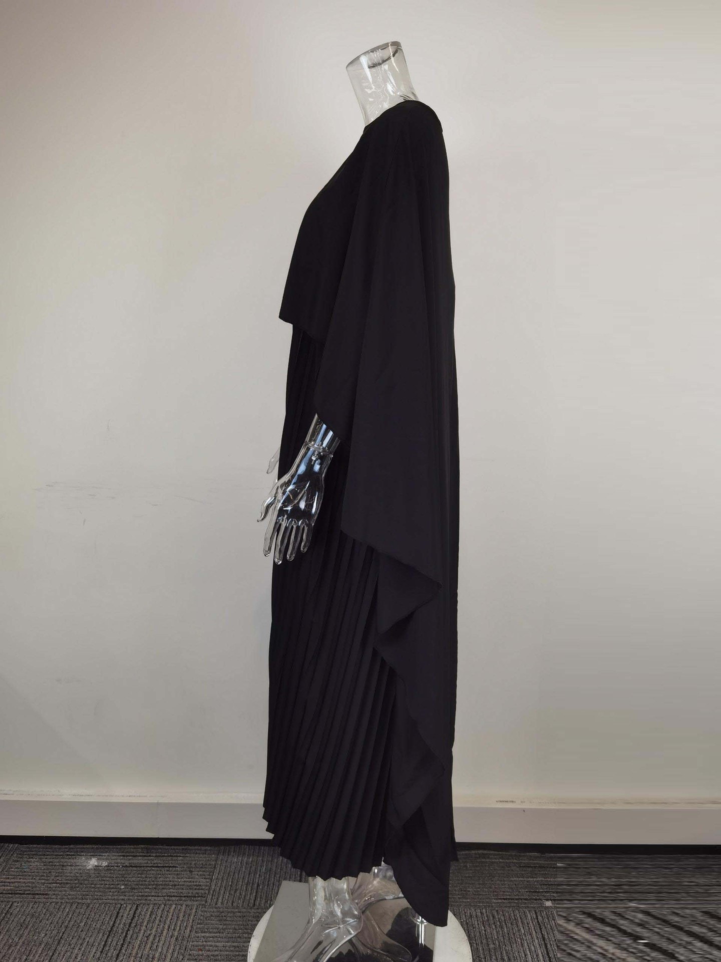 Spring 2026 New Women's Clothing, Cape Elegant Solid Color Round Neck Pleated Slim Fit Fashion Suit_ecoleips.com