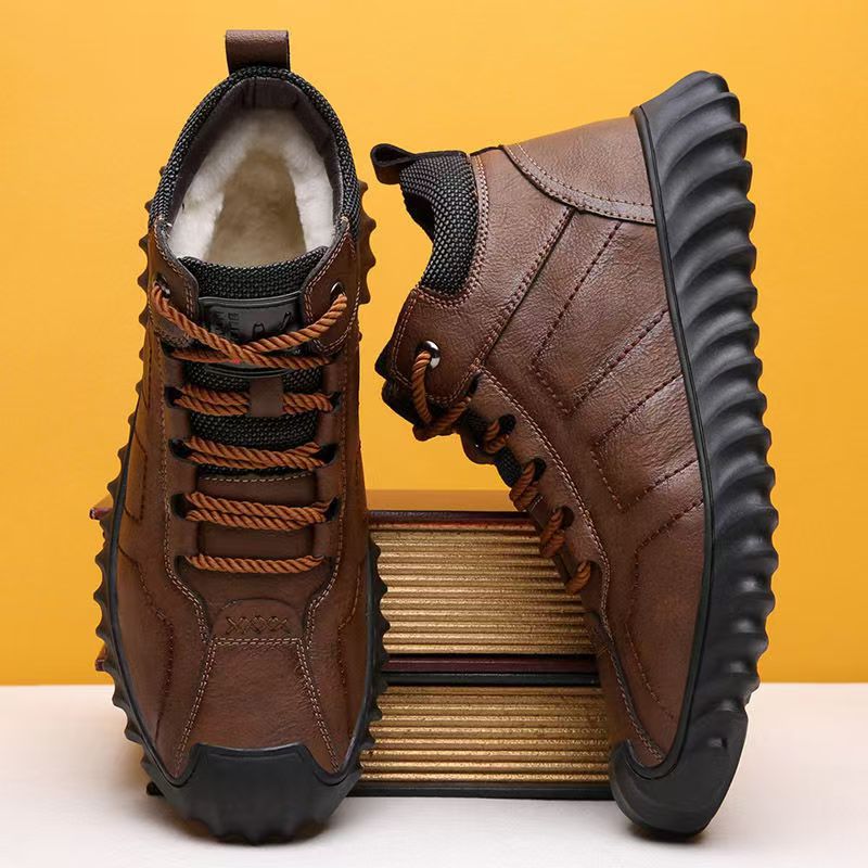 Spot invierno práctico nuevo estilo zapatos de algodón para hombres más botas de algodón altas cálidas de terciopelo botas de nieve zapatos de papá botas Martin