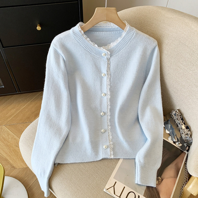 Women's Knitted Cardigan, Brand Discount, New Spring and Autumn Style, Elegant Lace Trim, Gentle and Soft, Youthful Top Women's Knitted Cardigan, Brand Discount, New Spring and Autumn Style, Elegant Lace Trim, Gentle and Soft, Youthful Top