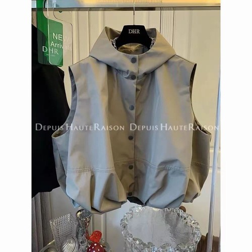 Fashionable Hooded Sports Casual Vest for Men and Women, Outerwear Windbreaker Loose Casual Unique Autumn Wear