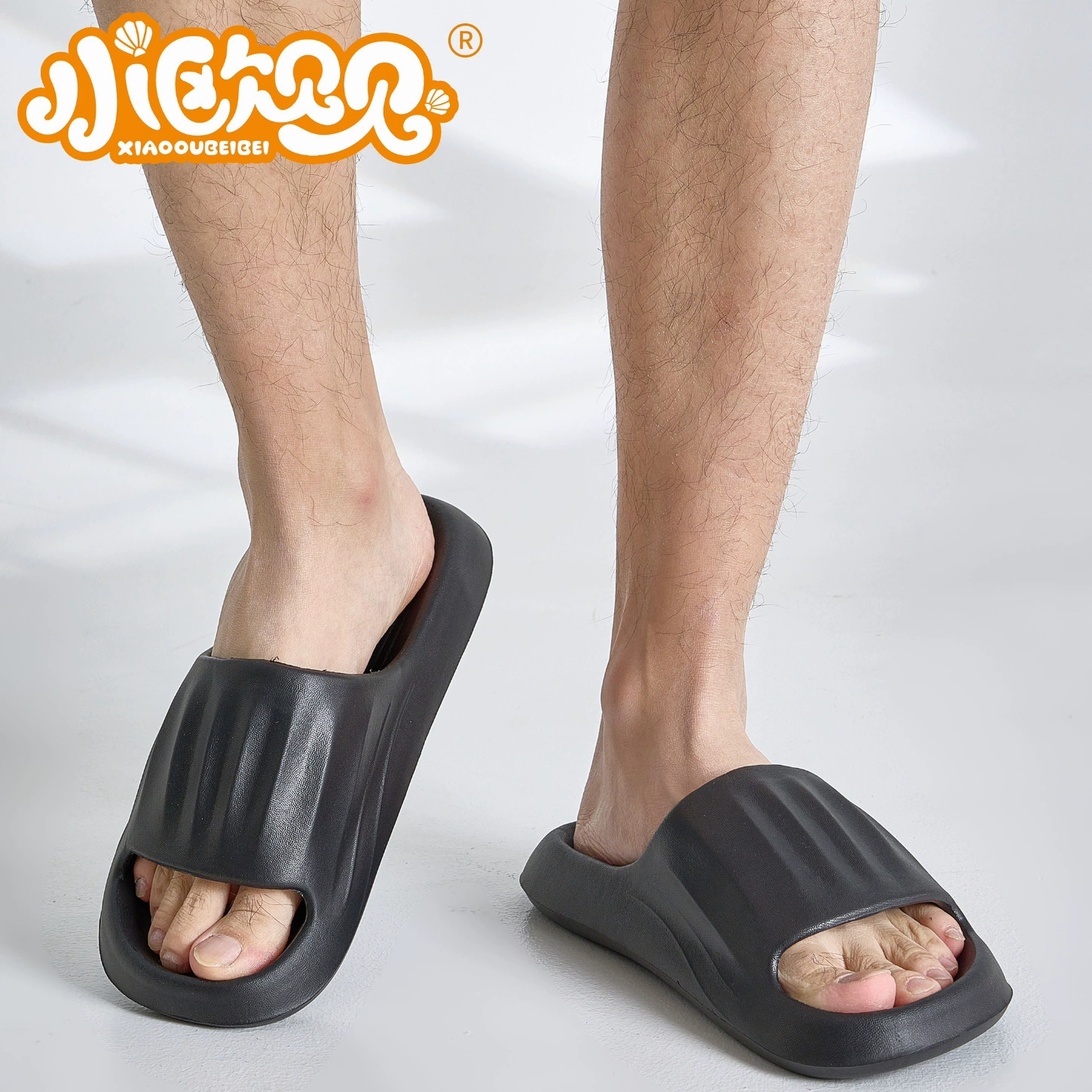 Дезодорант домашние тапочки для женщин Летняя уличная ванна для ванной Нескользящая пара на ощупь модные мягкие сандалии для мужчин в помещении