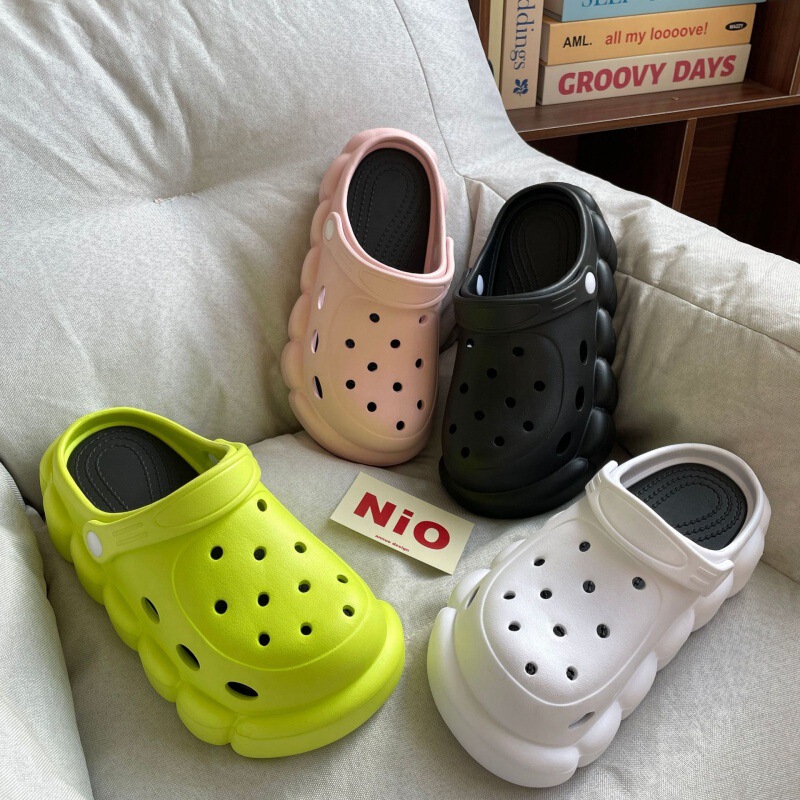 Cross-border creative diy hole shoes women's thick-soled hole slippers new women's hole shoes eva non-slip deodorant wholesale