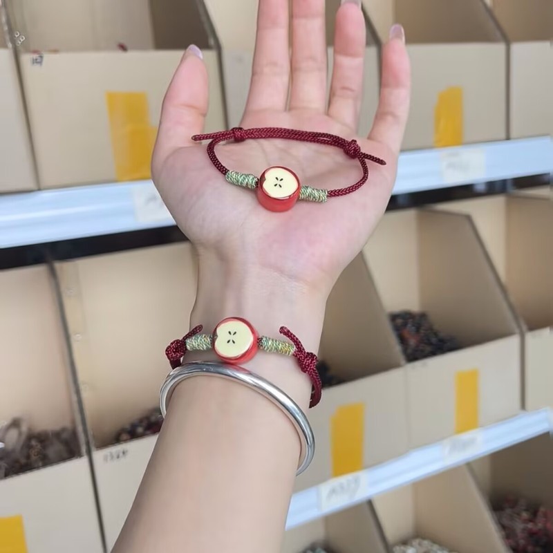 Apple Biscuit ins Little Red Book 同じスタイルの Apple 手織り調節可能なブレスレット ドリップ釉 Apple ペンダント ブレスレット|undefined