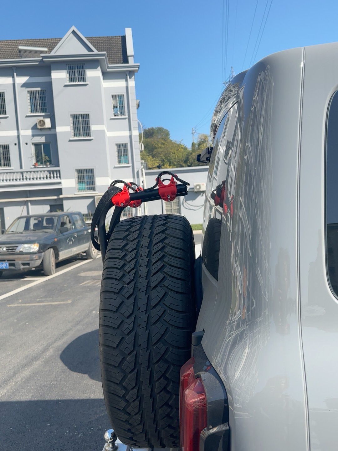 Tank 300 Bicycle Rack Spare Tire Bicycle Rack, Non-Destructive Installation, Foldableable, Does Not Block the License Plate Reflection