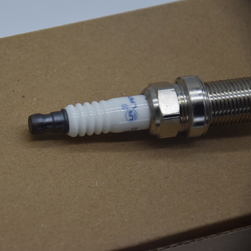Cross-Border Supply Suitable for Xida Engine Yida Qiwei Spark Plug Lzkar6Ap-11P Iridium Spark Plug