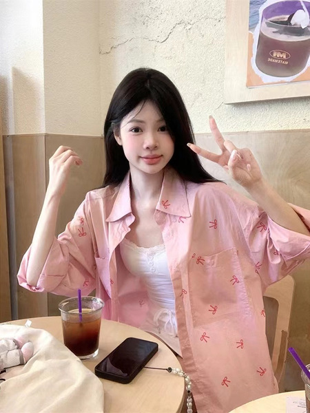 Cute fuchsia autumn long shirt with bow