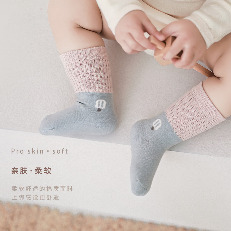 2023 otoño nuevo bebé recién nacido calcetines deshuesados boca suelta bebé Calcetines niños niñas niños mediados de la pantorrilla Calcetines