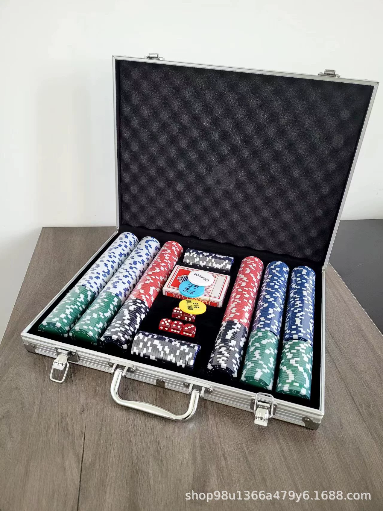 Набор фишек покера Texas Hold'em, алюминиевая коробка, чипы и кости, опции 25–500 шт