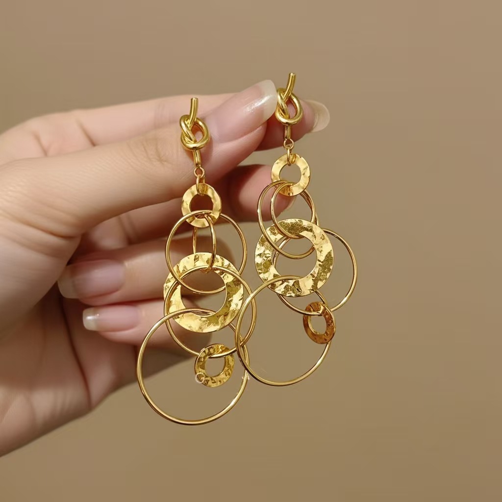 Retro golden small design elegant earrings