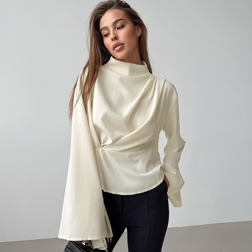 Geïnspireerde chiffon blouse met zijsplit - elegante top met klokmouwen voor dames, zwierig shirt voor op kantoor en voor een date night_voghion.com